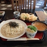 Kinsendo Arima Sabou - かきあげが大きいざるうどん９１８円