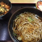 Men Shokudo - 麺セットＡ（チキンライス・温そば・サラダ）￥５００