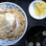 そば処 やまぐち - 絶品のカツ丼850円也（漬物,お吸い物付）