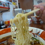 Ramen Shimaji - 麺は細くて縮れている