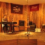 bar T-true - 店内ライブステージ