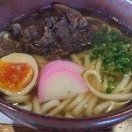 赤村 - 牛スジうどん