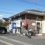 てんてんラーメン - 平日は駐車場が満杯です。