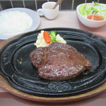 Himi Gyu Steak & Wine Restaurant Troika - 特選氷見牛ヒレステーキ250g。セットで11772円