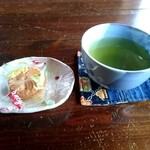 カフェトゥーリー - お茶うけのお菓子（2015/10）