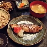 日ごろ - メインのブリ照り焼き♪