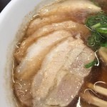 Ramen Honmaru Komaki Ten - チャーシューは小ぶり