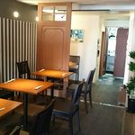 Onomichi no Shokujidokoro Aoyagi - 入り口（道路側）から見た店内。