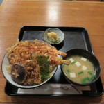 Ryu - 天丼（1400円）