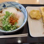 Marugame Seimen Ionmoru Kobekita Ten - ＋竹輪天（１００円）、さつま芋天（８０円）