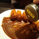 Curry House CoCo Ichibanya Higashinarikubashi Higashi Ten - カキフライカレー１０辛　物足りないので・・・