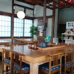 手打そば処 こがね - 店内