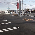 Yoshinoya Kawagoe Kitakanjosen Ueterayama Ten - 【駐車場】店舗北側には6台分の駐車スペース