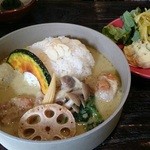 Tokidoki Shokudo - 季節野菜とチキンのグリーンカレー