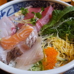 Izakaya Nomassho Gen - 海鮮丼・大盛り　税込￥８５０