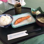 Bel Air Country Club - 炊き立てご飯セット（290円）、焼き魚（290円）、納豆（100円）