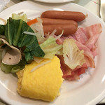 Hotel Royal Morioka - ベーコン、ソーセージ、スクランブルエッグ。洋食モーニングの王道です。