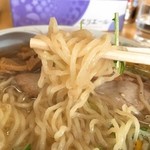 らーめん うれっ子 - 塩バターラーメン麺リフト