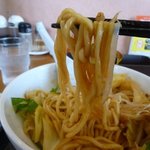 Ringer Hut Omura Koen Ten - まぜ辛めんの麺