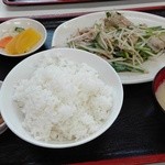 Kozue Shokudo - 名称失念、肉とニラ、もやし炒め　800円？