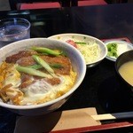 春秋庵 - 日替わり（カツ丼）680円