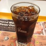 mister Donut Nishietsu Yakuin - ドトールがいっぱいだったので仕方なくミスタードーナツでアイス珈琲。やっぱりドトールのがいいな。