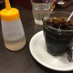 Momoya Coffee House - アイスコーヒー　400円