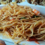 Puen Thaifood Sazanbichi Ten - パッタイはナポリタンに見えなくもない