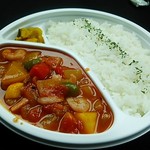 Tenjiku Curry Chubo Shanti Deli Satoshocho Yakuba Kenkofukushi Senta Chushajo - 日替わりカレー 北インド・エビと野菜(マイルド)500円