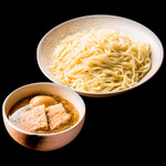 りょう花 - 塩味玉つけ麺　890円（税別）