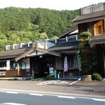 Michi no Eki Furusato Center Ootou - 2016年5月　すぐ後ろの川に下りられます