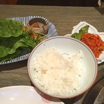 炭火焼肉 池田 - 酢を入れると良いとは言うけれど、酢の香りや風味がする、気のせいなのかな？