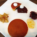 HALLELUJAH SWEETS KITCHEN - 