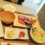 肉菜工房うしすけ - 