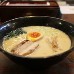 Ramen Hongotei Hon Ten - 白湯らーめん チャーシュー枚☆