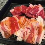 Jukusei Yakiniku Ichiban Hirakata Ten - 食べ放題の最初に出てくる盛り合わせです。