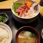 Uotake Zushi - 刺身定食