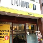 DOUTOR Seibu Shinjuku Kitaguchi Ten - 外観