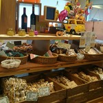 Bakery & Cafe Rino - 