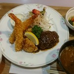 Cafe Rest Rodan Asakura Ten - よくばりミックス定食