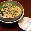 万力屋 - 料理写真:博多もつ鍋ラーメン