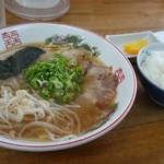 紫川ラーメン - 今日もラーメンライス