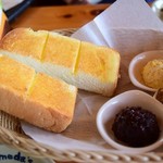 Komeda Coffee Ten Iitaun Tonami Ten - おぐらあんとたまごペースト