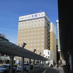 Toyoko Inn Fukui Ekimae - 駅から見た外観