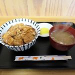 豚丼 とんじゃく - 豚丼（650円）