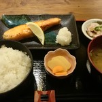 Magokoro Shusai Ippo - ランチ：塩しゃけ定食