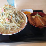 庄助 - 味噌ラーメン＋Aセット 味噌ラーメン¥650
ミニソ一スカツ丼¥300 味噌ラーメン単品でもCPは他店よりは良いと思います。