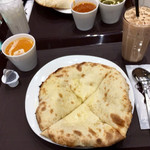 Naan express Ionmoru Hanyu Ten - チキンカレー チーズナン チャイ