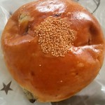 BAKE Michino O Ten - ラムレーズン白あんぱん 140円