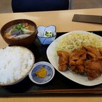 まんまや - 唐揚げ定食  豚汁変更 ごはん大盛